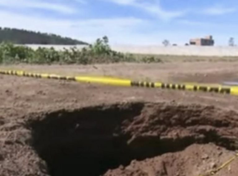 3CA4FDEB-5B41-4680-BCC9-BD5D6FE58849