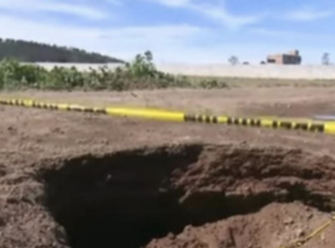 3CA4FDEB-5B41-4680-BCC9-BD5D6FE58849