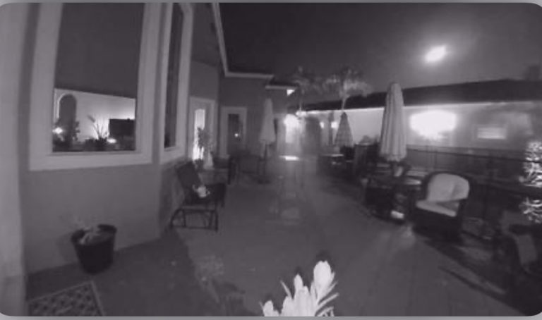 3D772EEB-8F50-4CE2-878B-2AF813339E62