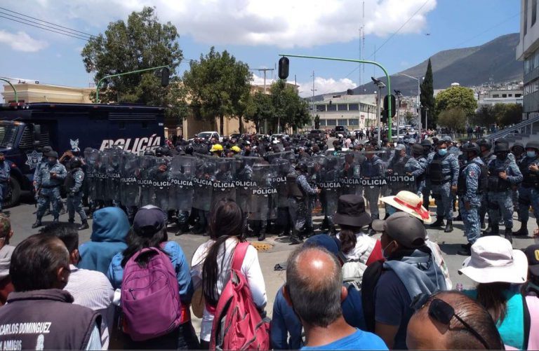 5BD96B02-82FC-4F04-AE4E-58018909D825