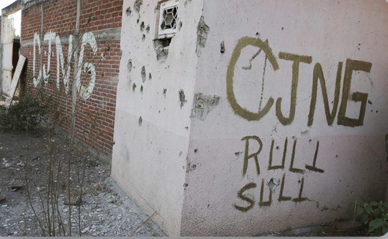 77719A4B-BE7A-45A8-99E5-B242C48B8275