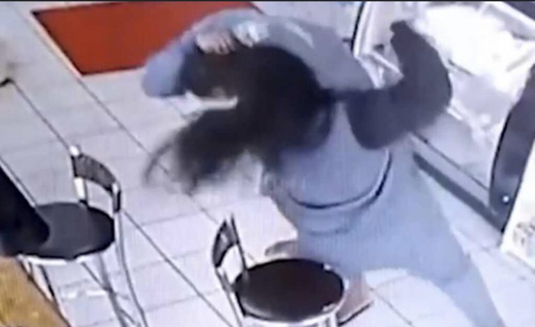 703D4C25-0405-4602-905A-78FE6AE4EE31