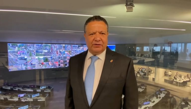 FB4CFC56-CC86-4CA4-BC59-FE6FAC336DD0