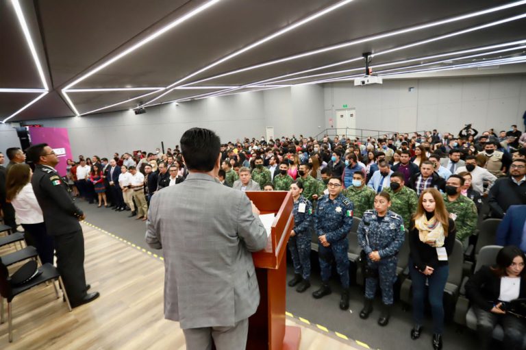 4E49EF03-FE08-425E-B999-FB31262B65A3