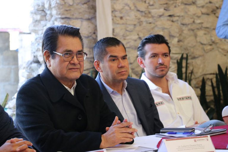 photo_4942756945761250180_y