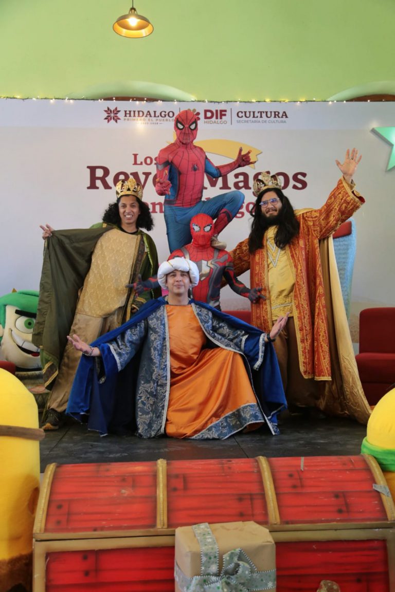 0105 Conviven los Reyes Magos con infancias hidalguenses en el Centro Cultural del Ferrocarril (1)
