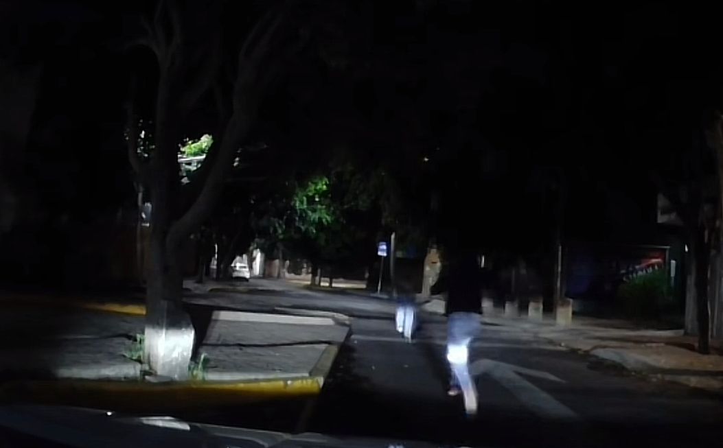 11bf9d71-f121-416b-85eb-304de1d14749