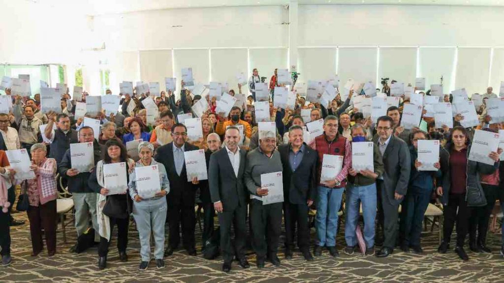 09_Febrero_2024_Gobernador_Entrega_de_Escrituras_Gratuitas_Infonavit 11_ (1)