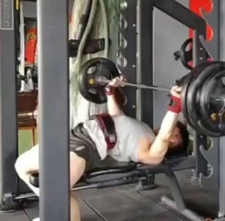 2d21157f-75bd-4ca7-bb7d-b96d18d4301c