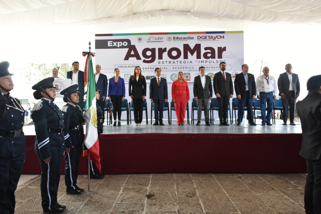 09.06.2025 Lunes cívico expo AgroMar (142)