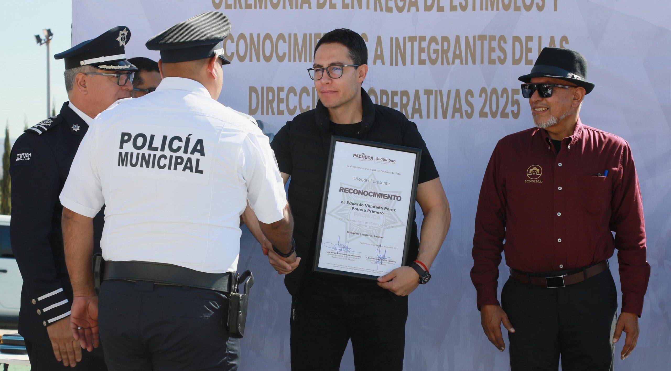 b8660bd5-ad44-4e0c-98ba-ef48b5c103dd