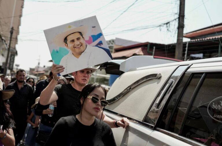 f6f27802-2bb2-48eb-8e1c-3221731500dc