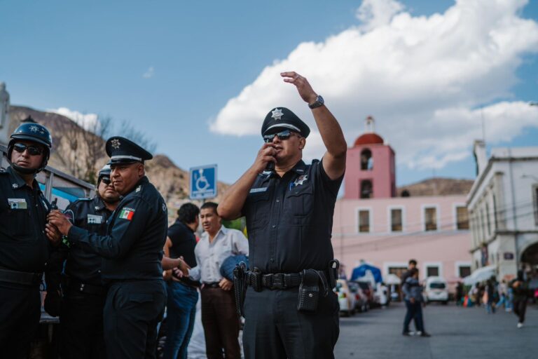 e5da06a1-3c24-481f-8938-3aee640a9436